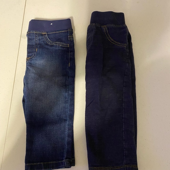 Toddler’s Jeans - Picture 2 of 4